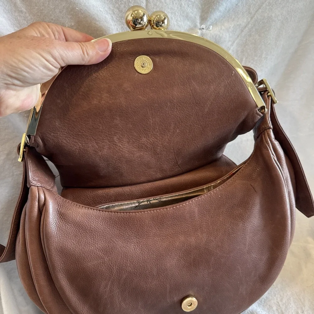 Vtg Y2K Bulga Brown Leather Kisslock Shoulder Bag Purse Satchel Buckle Details‎